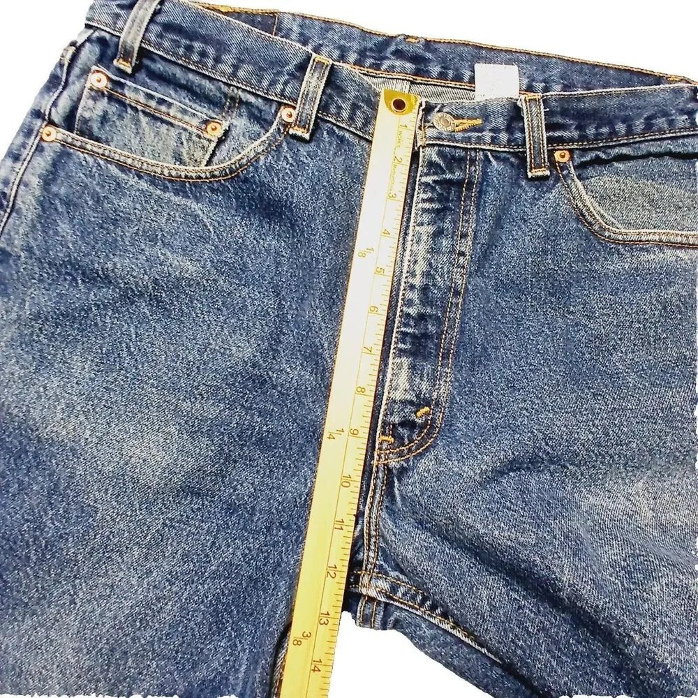Vintage Levi's 550 Relaxed Fit Short Man W38 L27 Red Tab Jeans USA Made '01